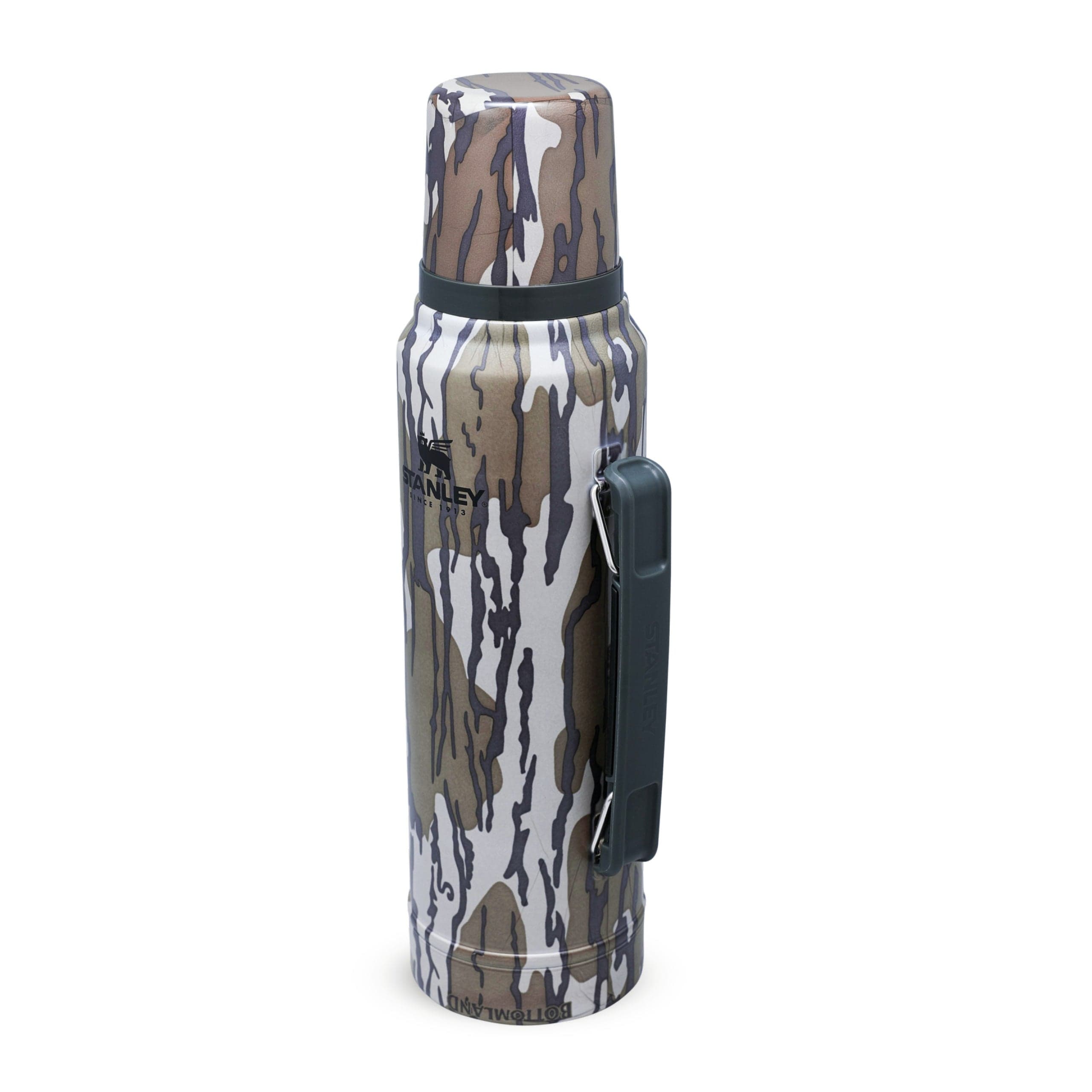 Stanley Classic Legendary Bottle | 1L — Mossyoak Bottomland